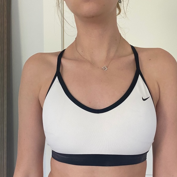 NIKE Sports Bra - Picture 5 of 5